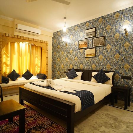 Hotel Vasshifa Palace Dzsaiszalmer Kültér fotó