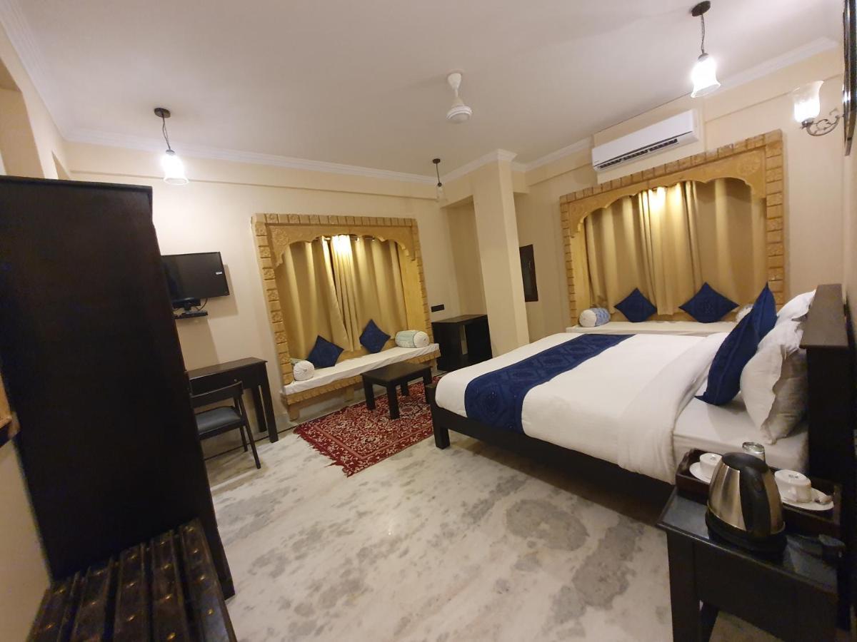 Hotel Vasshifa Palace Dzsaiszalmer Kültér fotó