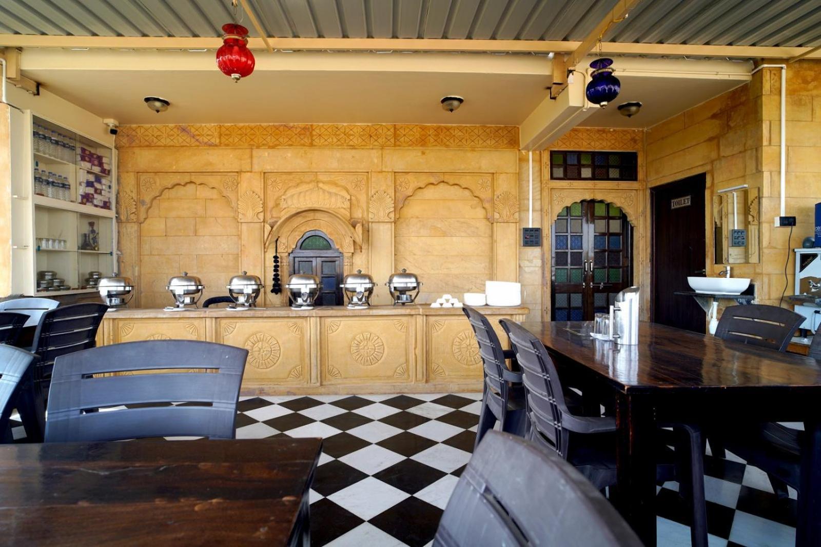 Hotel Vasshifa Palace Dzsaiszalmer Kültér fotó