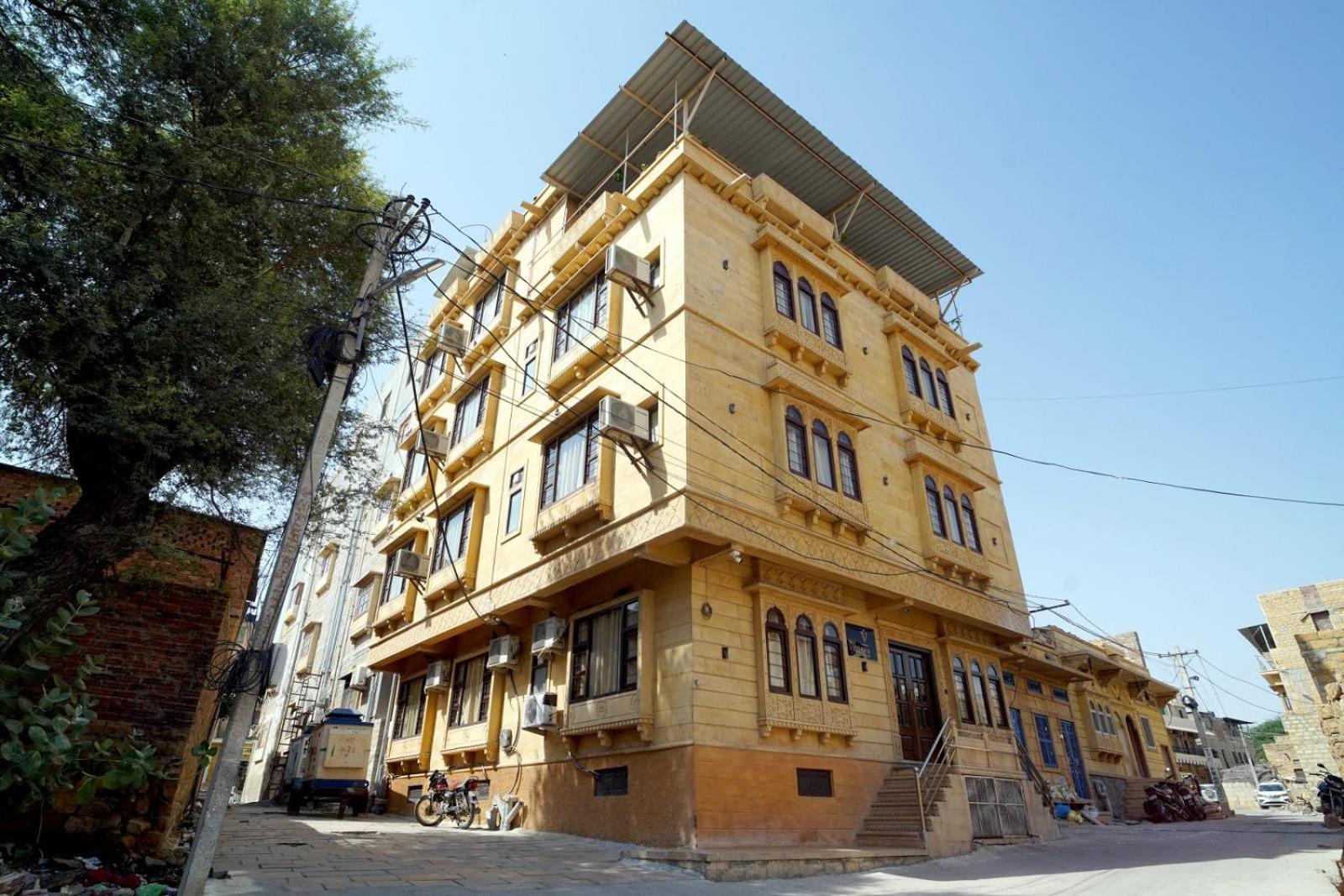 Hotel Vasshifa Palace Dzsaiszalmer Kültér fotó