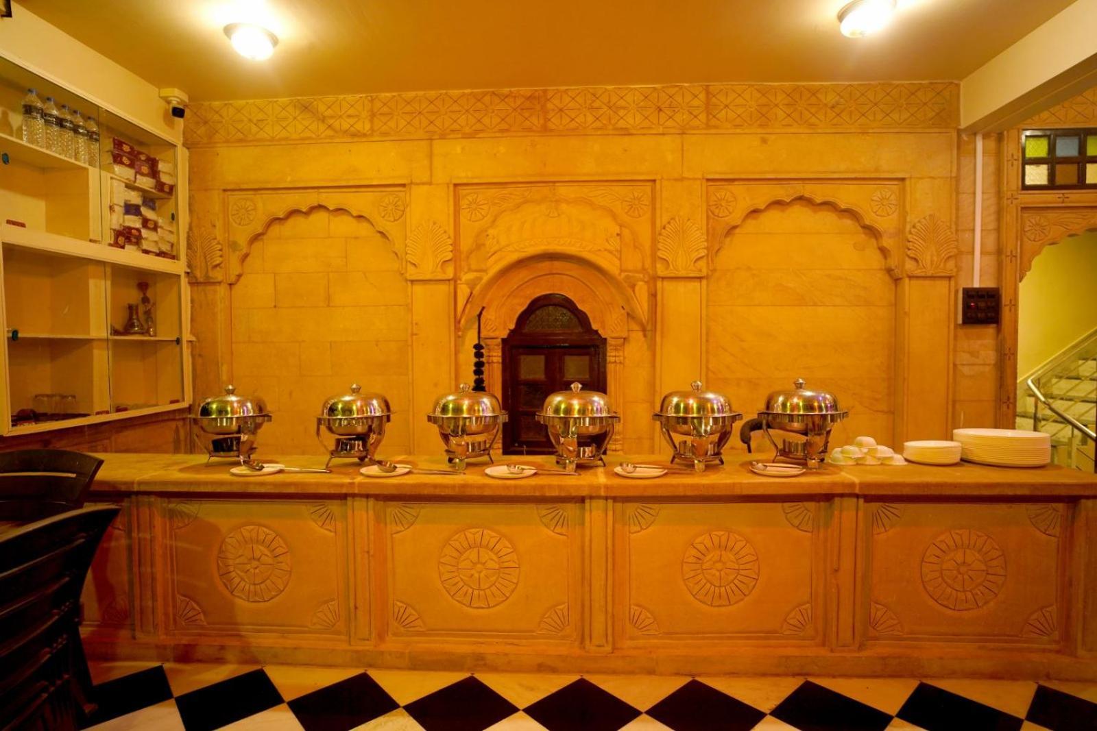 Hotel Vasshifa Palace Dzsaiszalmer Kültér fotó