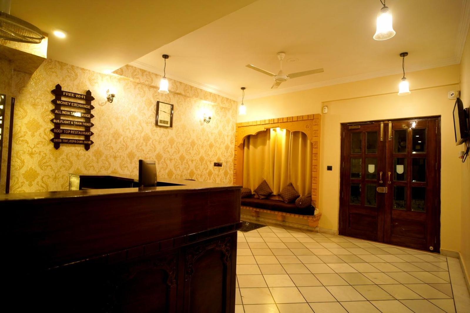 Hotel Vasshifa Palace Dzsaiszalmer Kültér fotó