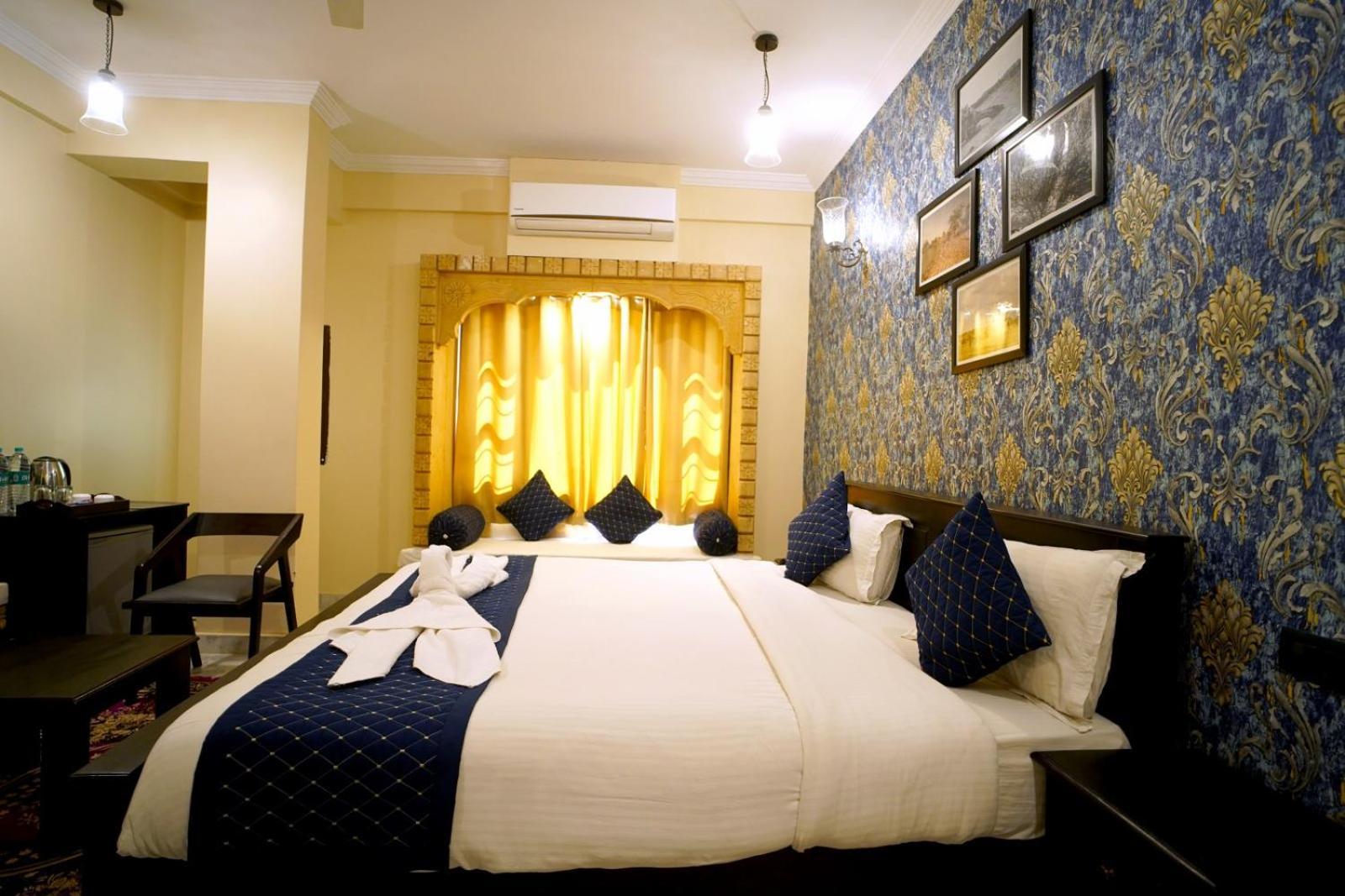 Hotel Vasshifa Palace Dzsaiszalmer Kültér fotó
