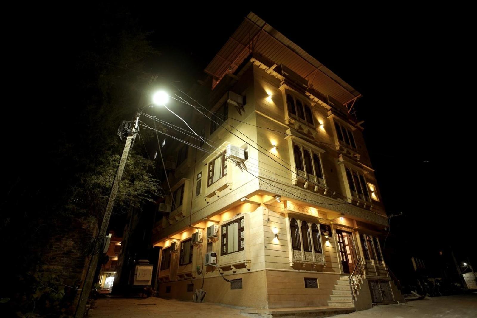 Hotel Vasshifa Palace Dzsaiszalmer Kültér fotó