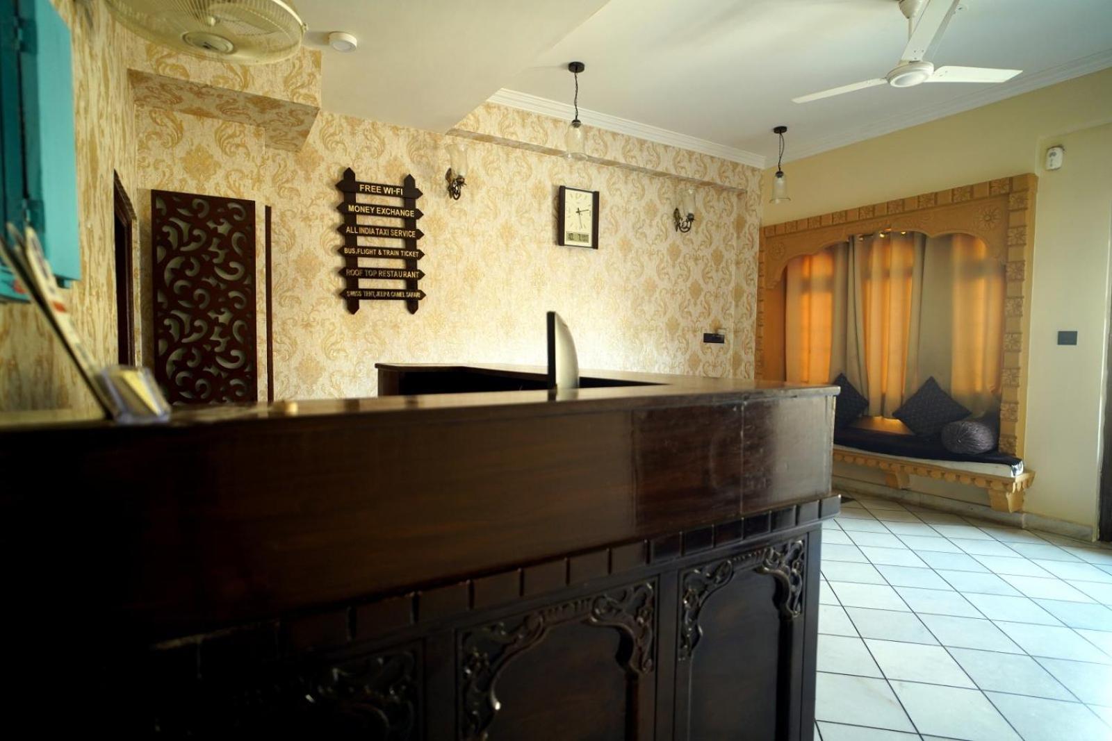 Hotel Vasshifa Palace Dzsaiszalmer Kültér fotó